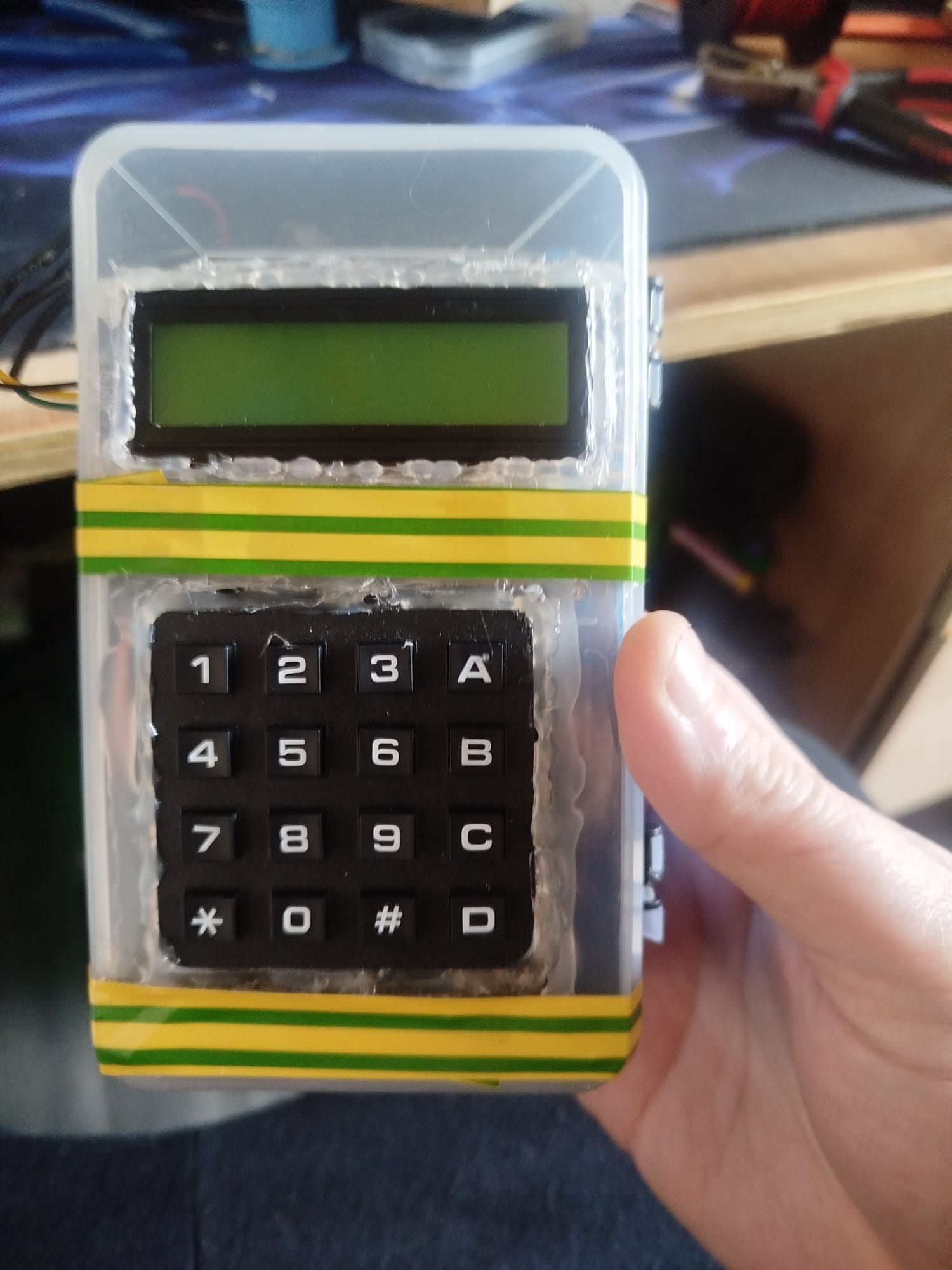 electronic device prototype with lcd screen and 4x4 keypad